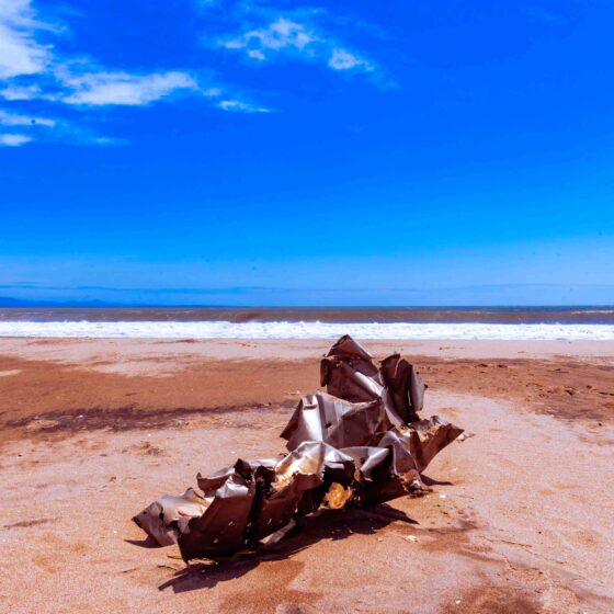 A mass of metal on the Nobiru Coast